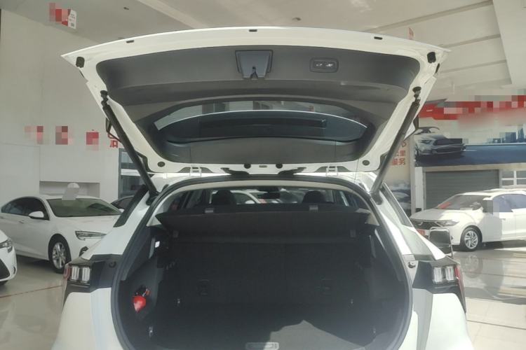 Used Lynk & Co 06 EM-P 2020 PHEV Plus Trunk