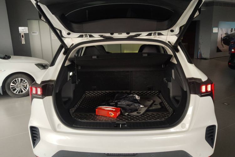 Used Lynk & Co 06 EM-P 2020 PHEV Plus Trunk