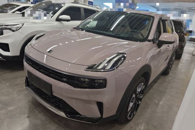 Used Lynk & Co 06 EM-P 2022 PHEV Shero Pink Special Edition