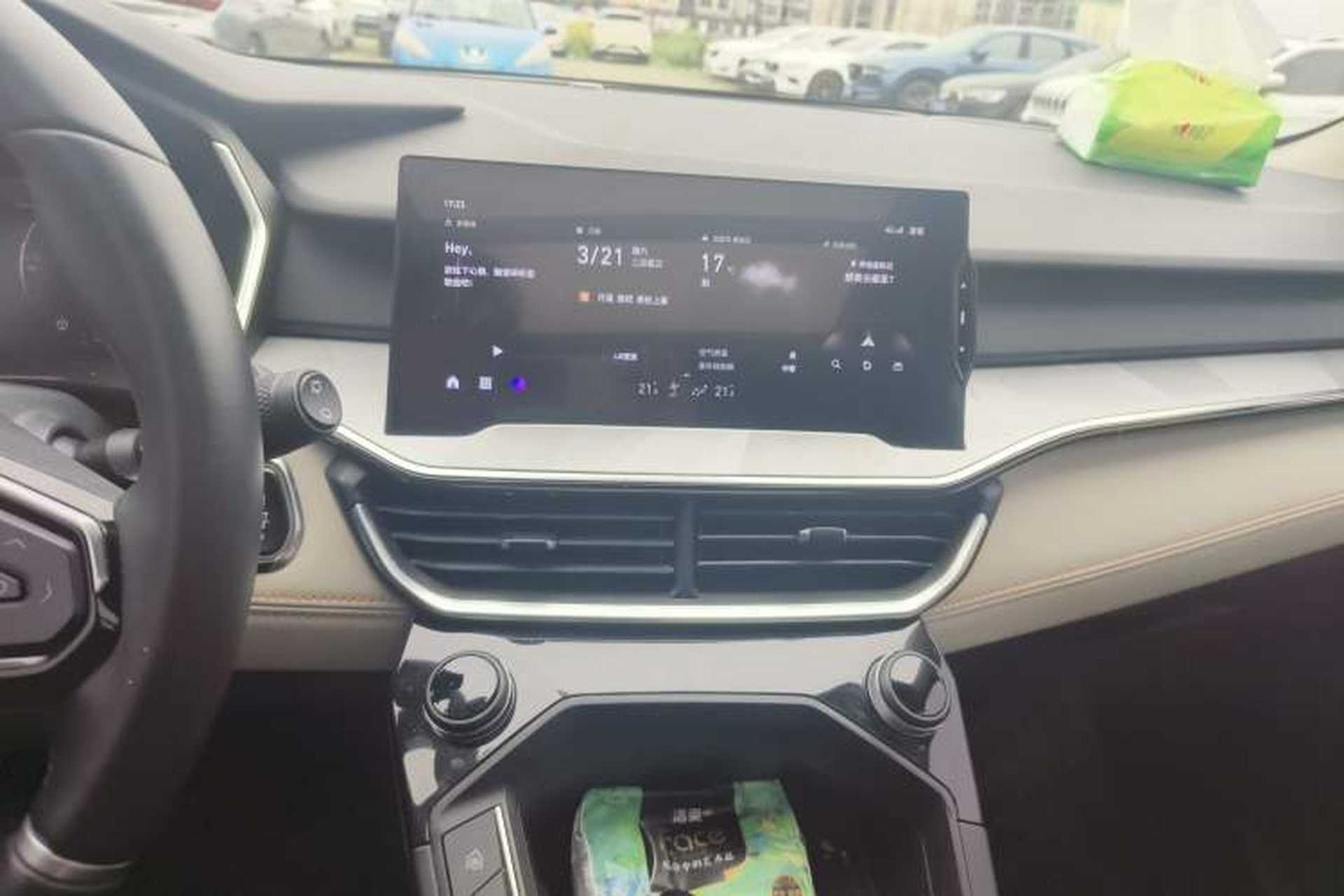 Used Lynk & Co 06 EM-P 2022 PHEV 84 km Range Pro Version Audio And AC Panel