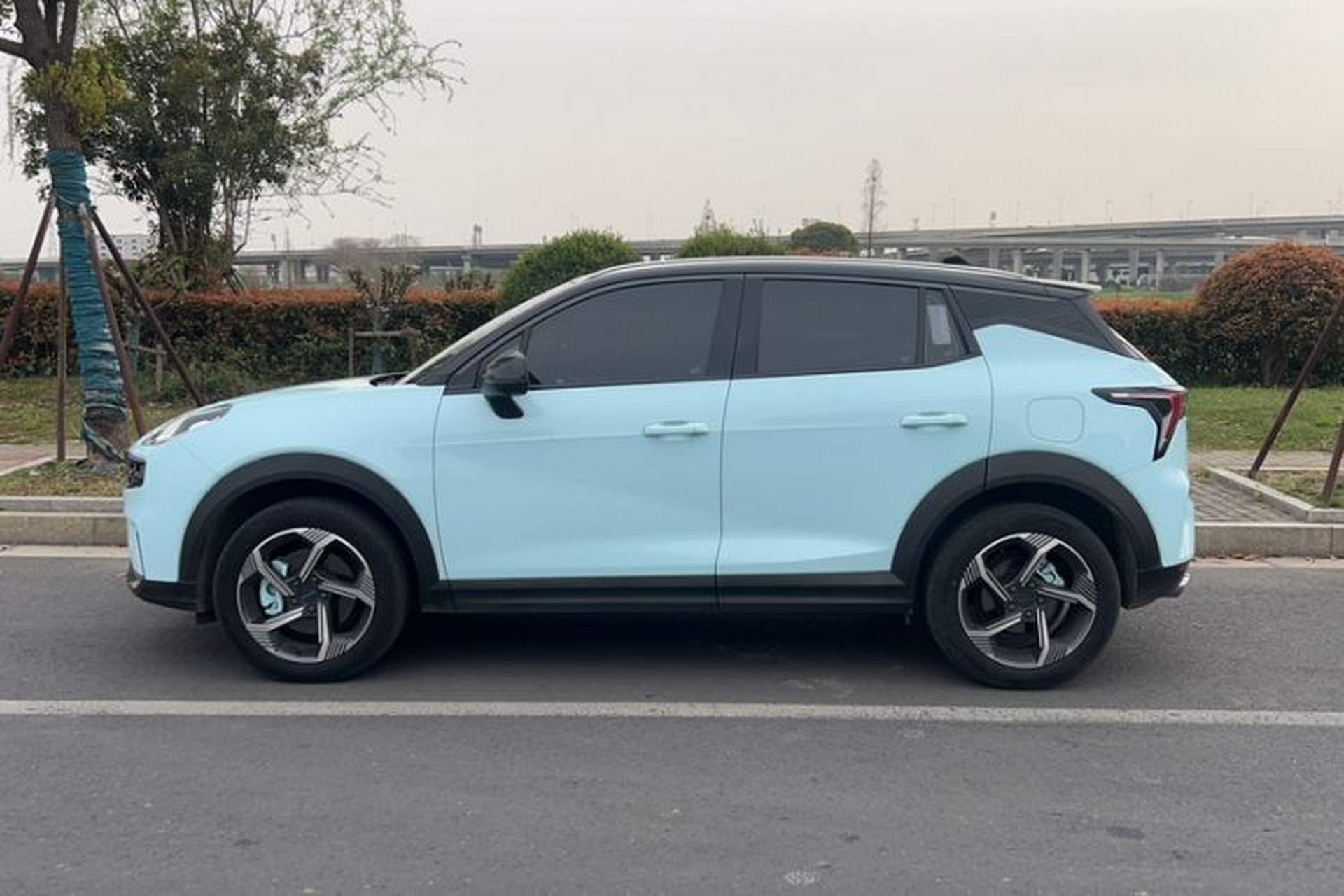 Used Lynk & Co 06 EM-P 2022 PHEV 84 km Range Pro Version Exterior 2