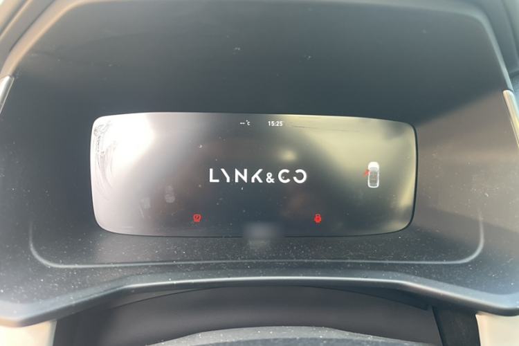 Used Lynk & Co 06 EM-P 2022 PHEV 84 km Range Pro Version Instrument Cluster