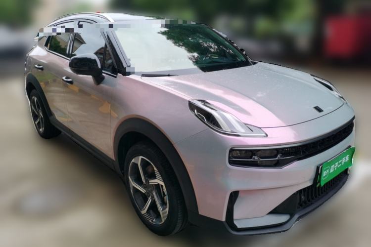 Used Lynk & Co 06 EM-P 2022 PHEV 84 km Range Pro Version Front Right 45 Deg