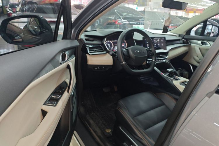 Used Lynk & Co 06 EM-P 2022 PHEV 84 km Range Pro Version Driver Seat