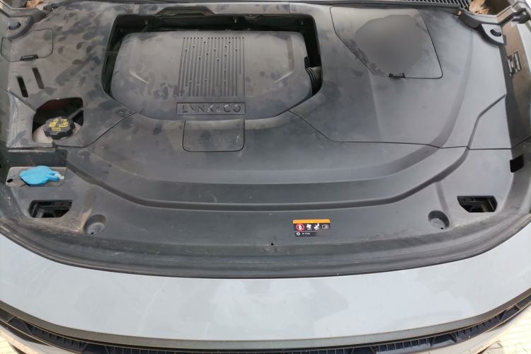 Used Lynk & Co 06 EM-P 2022 PHEV 84 km Range Pro Version Engine Bay