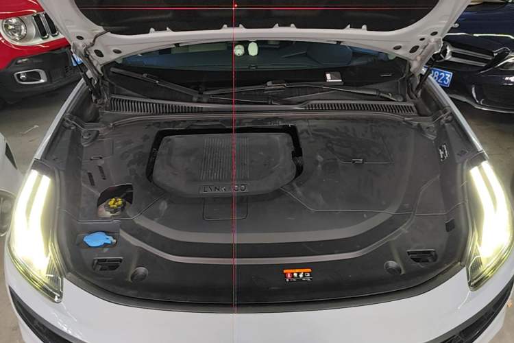 Used Lynk & Co 06 EM-P 2022 PHEV 84 km Range Pro Version Engine Bay