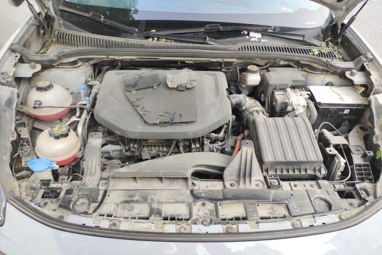 Used Lynk & Co 06 EM-P 2022 PHEV 84 km Range Pro Version Engine Bay