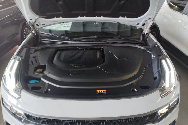 Used Lynk & Co 06 EM-P 2022 PHEV 84 km Range Pro Version Engine Bay