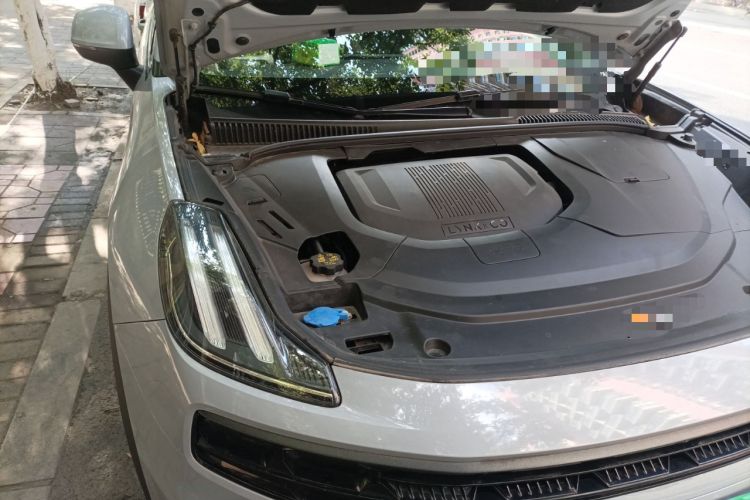 Used Lynk & Co 06 EM-P 2022 PHEV 84 km Range Pro Version Engine Bay Right