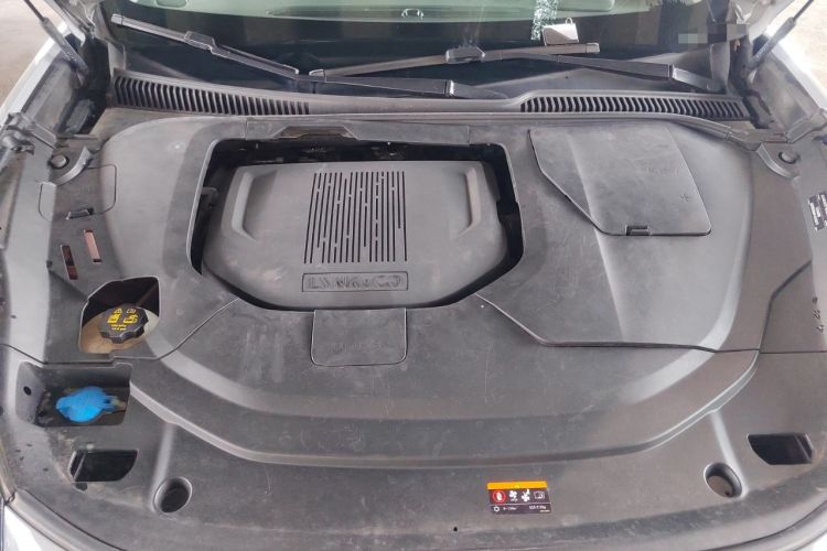 Used Lynk & Co 06 EM-P 2022 PHEV 84 km Range Pro Version Engine Bay