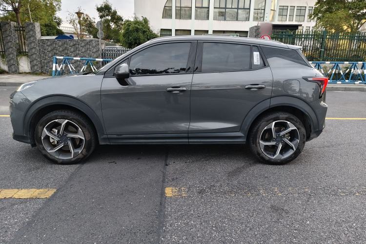 Used Lynk & Co 06 EM-P 2022 PHEV 84 km Range Pro Version Exterior 3