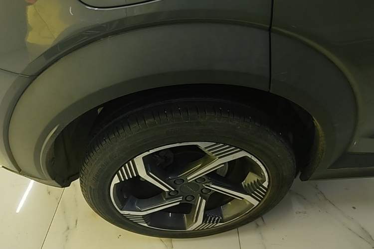 Used Lynk & Co 06 EM-P 2022 PHEV 84 km Range Pro Version Exterior 5