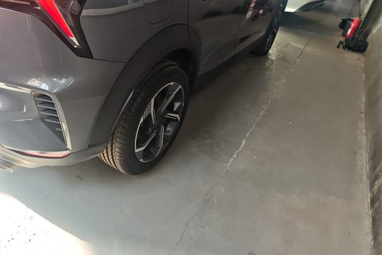 Used Lynk & Co 06 EM-P 2022 PHEV 84 km Range Pro Version Exterior 5