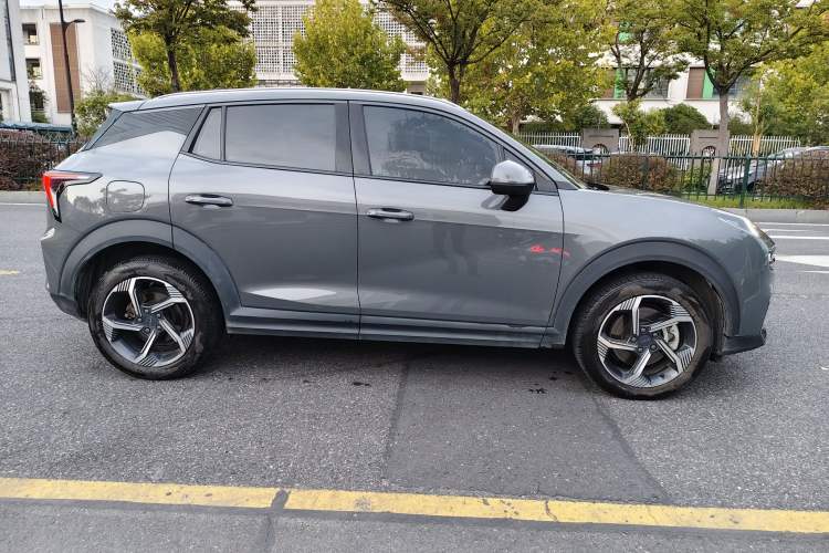 Used Lynk & Co 06 EM-P 2022 PHEV 84 km Range Pro Version Exterior 5