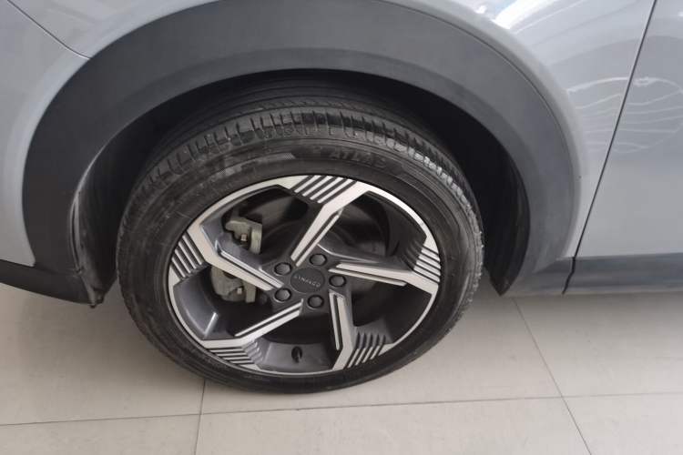 Used Lynk & Co 06 EM-P 2022 PHEV 84 km Range Pro Version Exterior 7