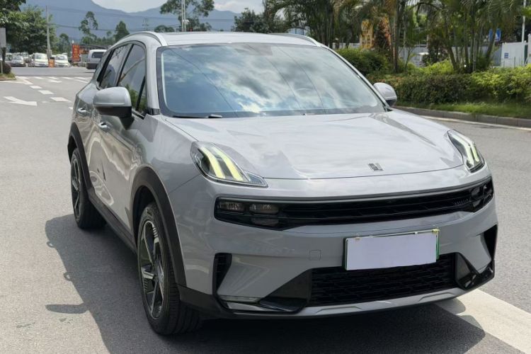 Used Lynk & Co 06 EM-P 2022 PHEV 84 km Range Pro Version Exterior 8