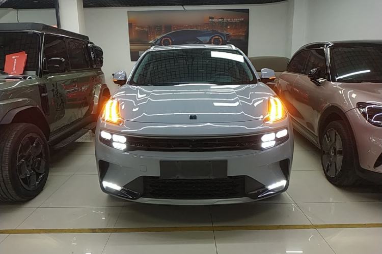 Used Lynk & Co 06 EM-P 2022 PHEV 84 km Range Pro Version Front