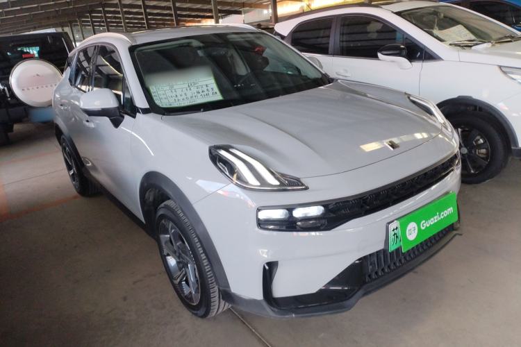Used Lynk & Co 06 EM-P 2022 PHEV 84 km Range Pro Version Front Right 45 Deg