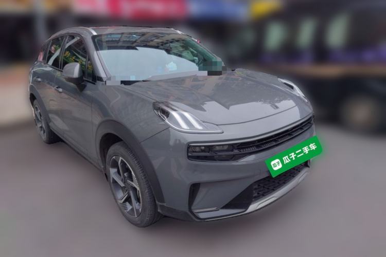 Used Lynk & Co 06 EM-P 2022 PHEV 84 km Range Pro Version Front Right 45 Deg