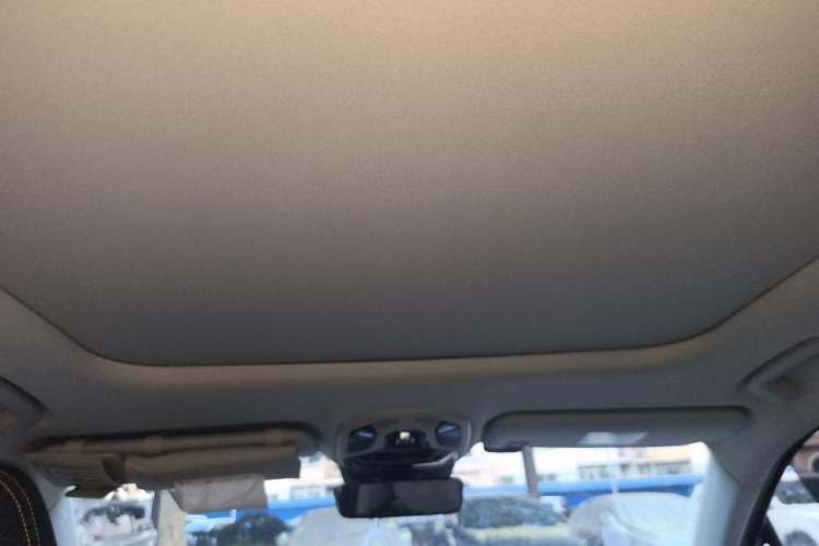 Used Lynk & Co 06 EM-P 2022 PHEV 84 km Range Pro Version Headliner