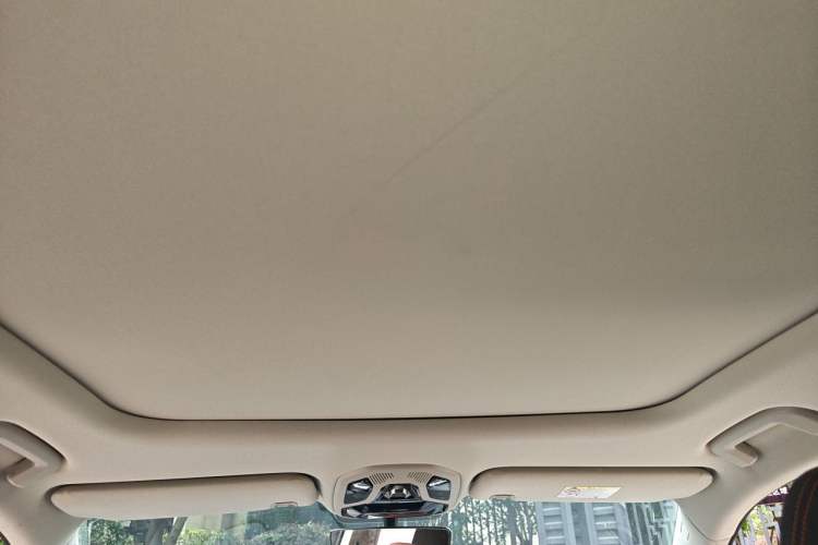 Used Lynk & Co 06 EM-P 2022 PHEV 84 km Range Pro Version Headliner