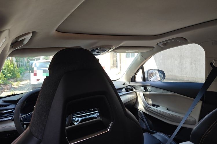 Used Lynk & Co 06 EM-P 2022 PHEV 84 km Range Pro Version Headliner