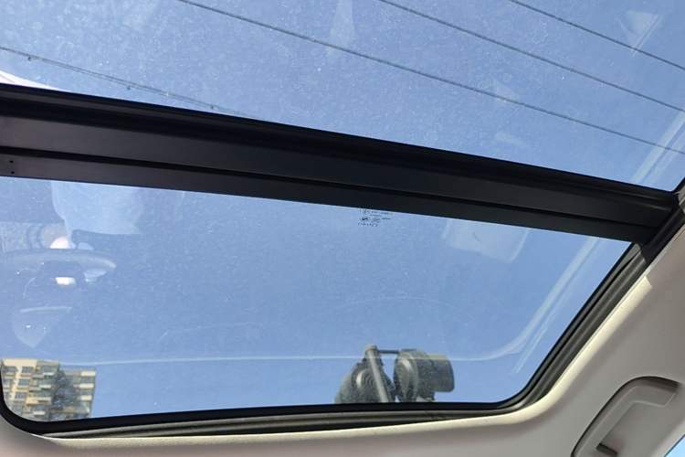 Used Lynk & Co 06 EM-P 2022 PHEV 84 km Range Pro Version Headliner