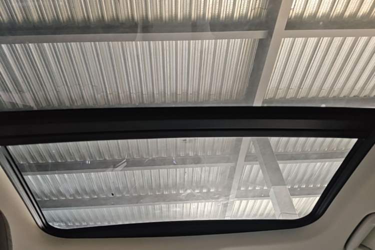 Used Lynk & Co 06 EM-P 2022 PHEV 84 km Range Pro Version Headliner