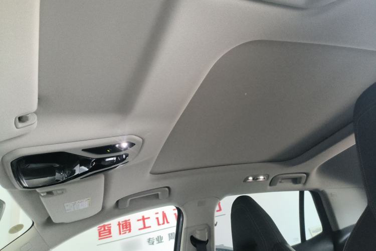 Used Lynk & Co 06 EM-P 2022 PHEV 84 km Range Pro Version Headliner