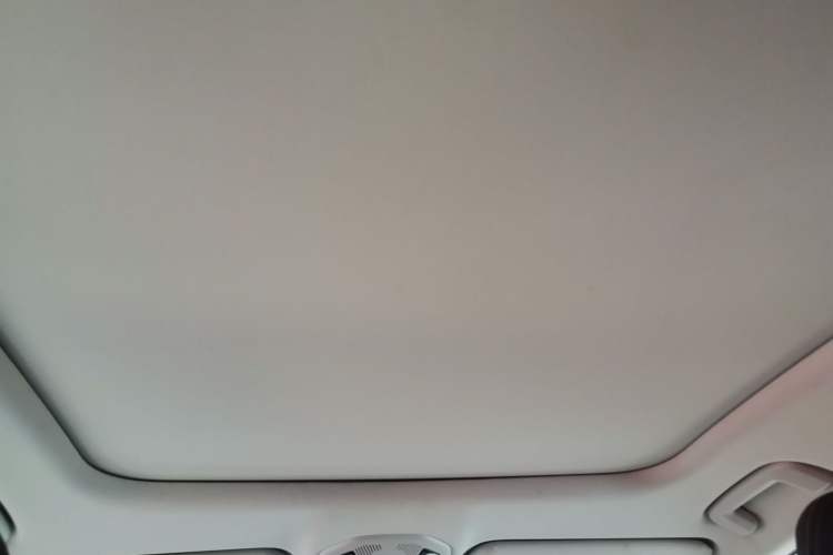 Used Lynk & Co 06 EM-P 2022 PHEV 84 km Range Pro Version Headliner