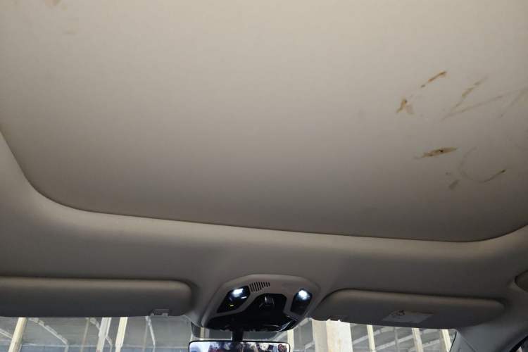Used Lynk & Co 06 EM-P 2022 PHEV 84 km Range Pro Version Headliner