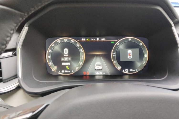Used Lynk & Co 06 EM-P 2022 PHEV 84 km Range Pro Version Instrument Cluster
