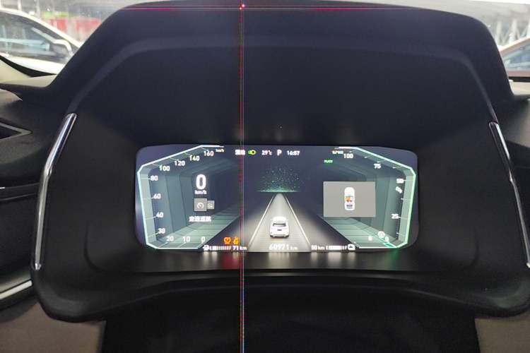 Used Lynk & Co 06 EM-P 2022 PHEV 84 km Range Pro Version Instrument Cluster