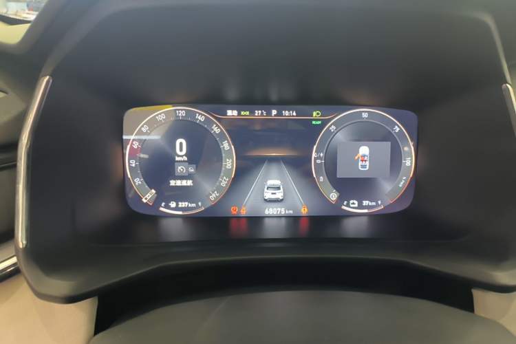 Used Lynk & Co 06 EM-P 2022 PHEV 84 km Range Pro Version Instrument Cluster