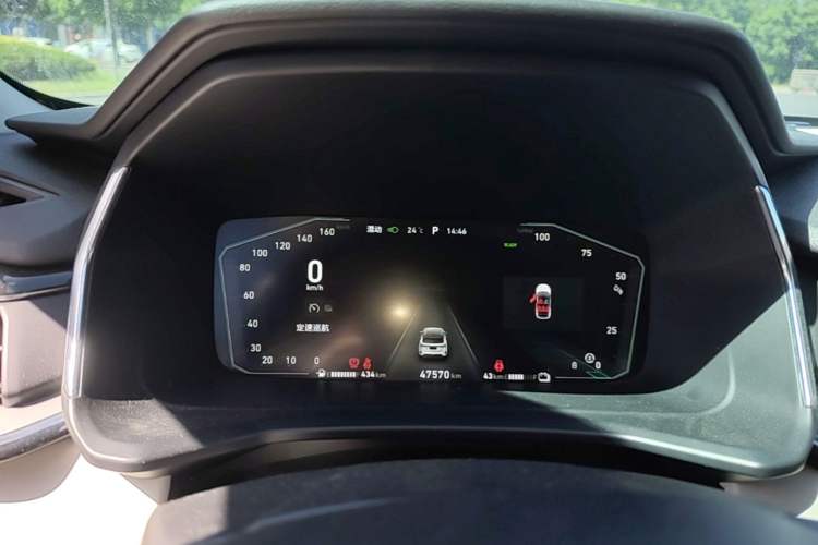 Used Lynk & Co 06 EM-P 2022 PHEV 84 km Range Pro Version Instrument Cluster