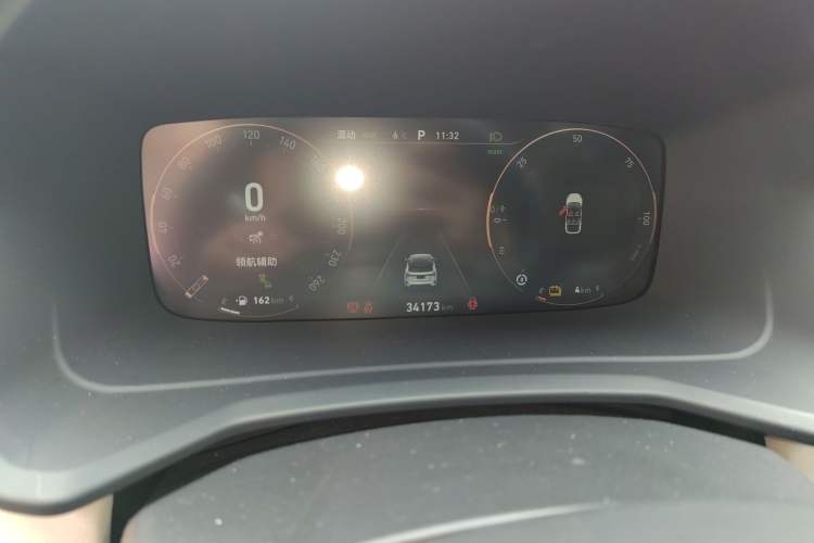 Used Lynk & Co 06 EM-P 2022 PHEV 84 km Range Pro Version Instrument Cluster
