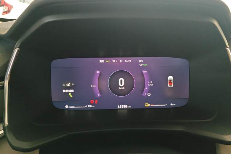Used Lynk & Co 06 EM-P 2022 PHEV 84 km Range Pro Version Instrument Cluster