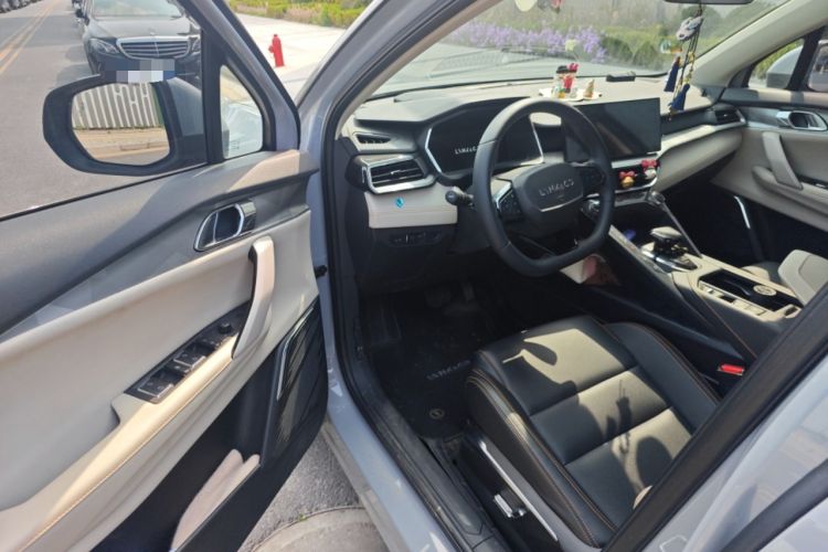 Used Lynk & Co 06 EM-P 2022 PHEV 84 km Range Pro Version Interior 3