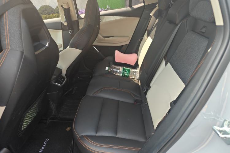Used Lynk & Co 06 EM-P 2022 PHEV 84 km Range Pro Version Interior 4