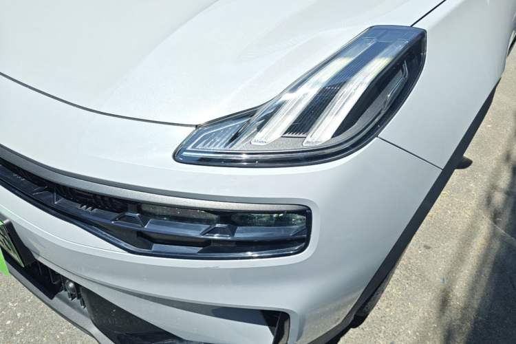 Used Lynk & Co 06 EM-P 2022 PHEV 84 km Range Pro Version Left Front Headlight