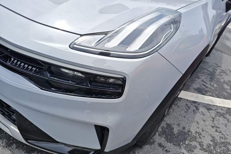 Used Lynk & Co 06 EM-P 2022 PHEV 84 km Range Pro Version Left Front Headlight