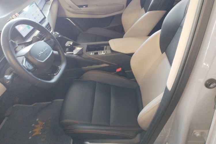 Used Lynk & Co 06 EM-P 2022 PHEV 84 km Range Pro Version Left Front Seat