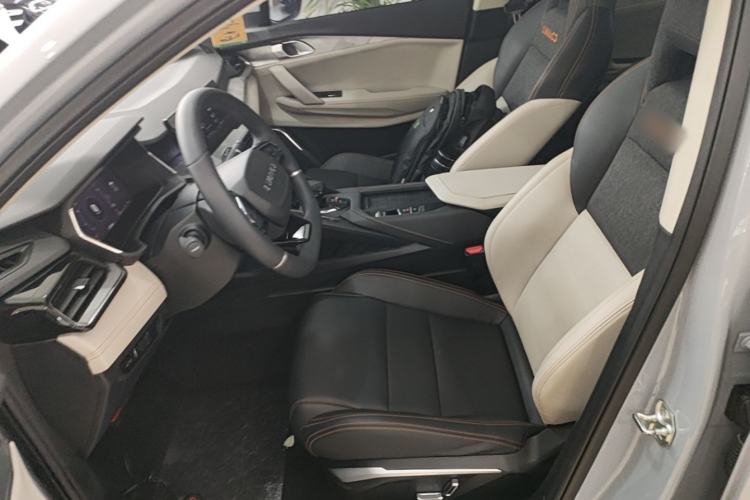 Used Lynk & Co 06 EM-P 2022 PHEV 84 km Range Pro Version Left Front Seat