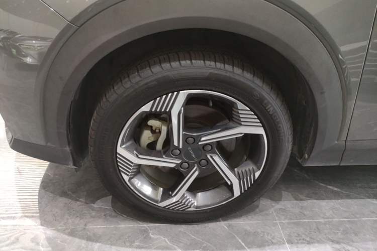 Used Lynk & Co 06 EM-P 2022 PHEV 84 km Range Pro Version Left Front Wheel Hub