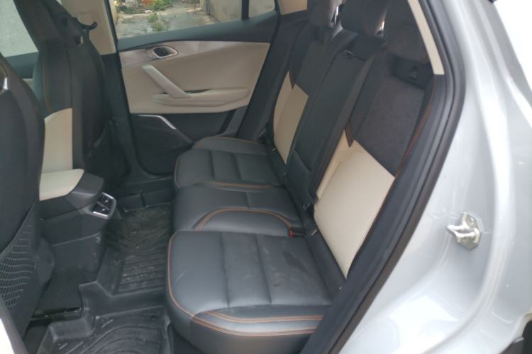 Used Lynk & Co 06 EM-P 2022 PHEV 84 km Range Pro Version Left Rear Seat