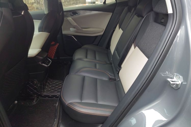 Used Lynk & Co 06 EM-P 2022 PHEV 84 km Range Pro Version Left Rear Seat