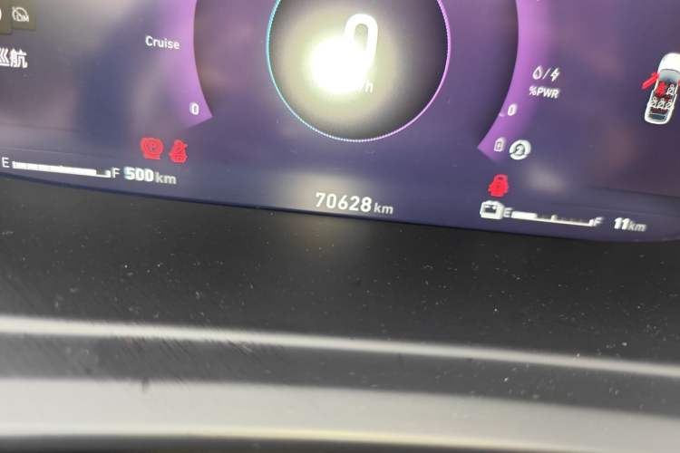 Used Lynk & Co 06 EM-P 2022 PHEV 84 km Range Pro Version Odometer Close Up