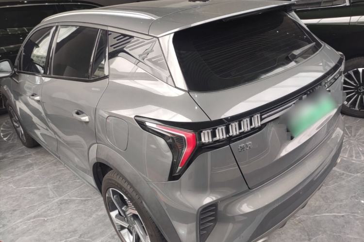 Used Lynk & Co 06 EM-P 2022 PHEV 84 km Range Pro Version Rear Left 45 Deg