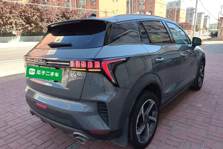 Used Lynk & Co 06 EM-P 2022 PHEV 84 km Range Pro Version Rear Right 45 Deg