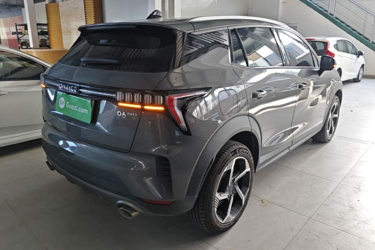 Used Lynk & Co 06 EM-P 2022 PHEV 84 km Range Pro Version Rear Right 45 Deg